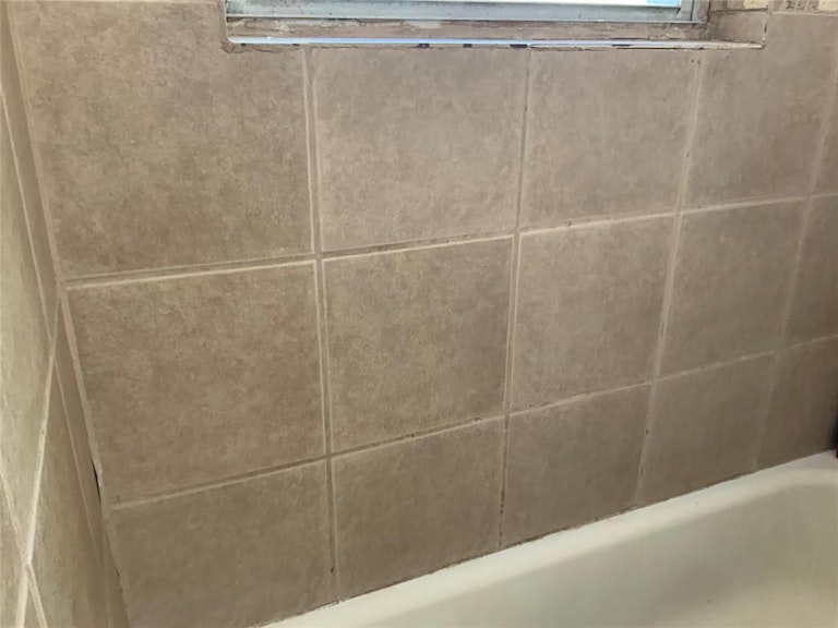 Photo 11 of 24 - 1734 Belmont St, Mesquite, TX 75149