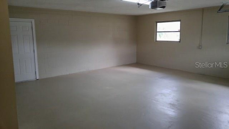 Photo 24 of 25 - 765 Amhurst Dr, Orange City, FL 32763