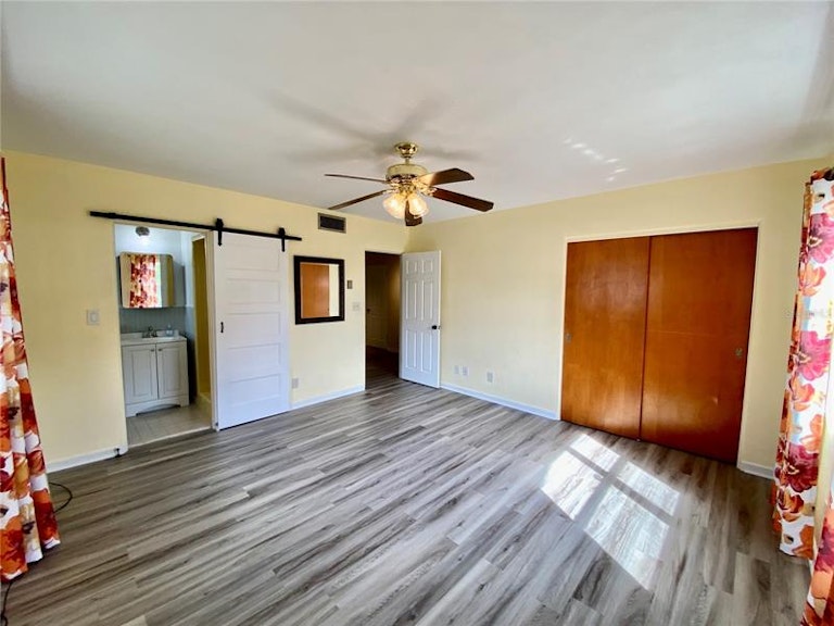 Photo 25 of 60 - 4081 Lake Marianna Dr, Winter Haven, FL 33881