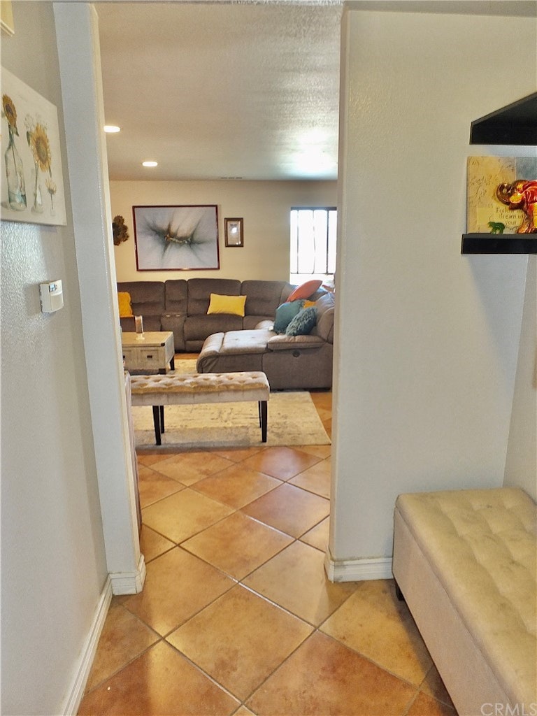 Photo 19 of 48 - 6900 N Atlantic Pl, Long Beach, CA 90805