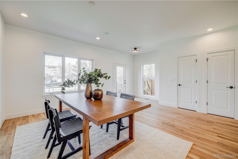 Photo 4 of 40 - 3422 S Grant St, Englewood, CO 80113
