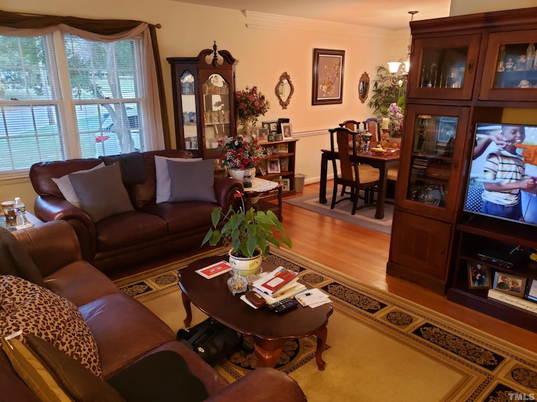 Photo 15 of 20 - 822 Union St, Cary, NC 27511