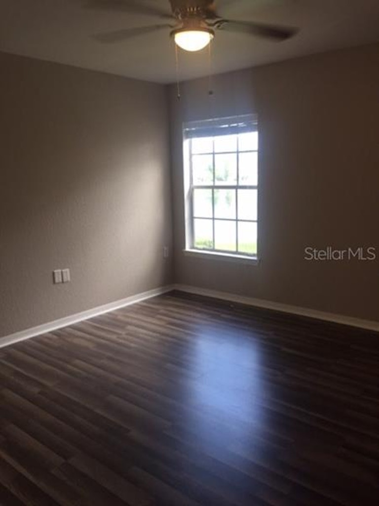 Photo 6 of 11 - 8821 Manor Loop #206, Lakewood Ranch, FL 34202