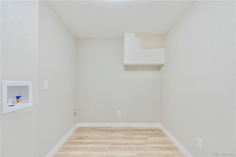 Photo 35 of 37 - 1760 S Filbert Ct, Denver, CO 80222