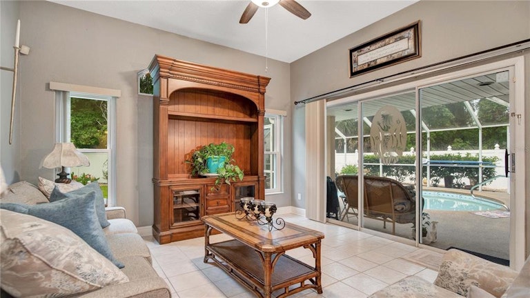 Photo 5 of 37 - 86 Wood Haven Dr, Palm Coast, FL 32164
