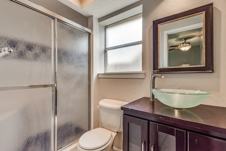 Photo 18 of 27 - 2109 Plymouth Rock Dr, Richardson, TX 75081
