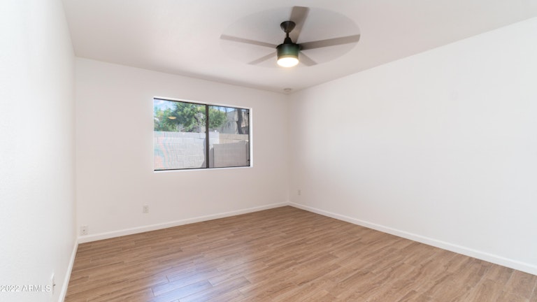 Photo 11 of 26 - 2422 E Villa Maria Dr, Phoenix, AZ 85032