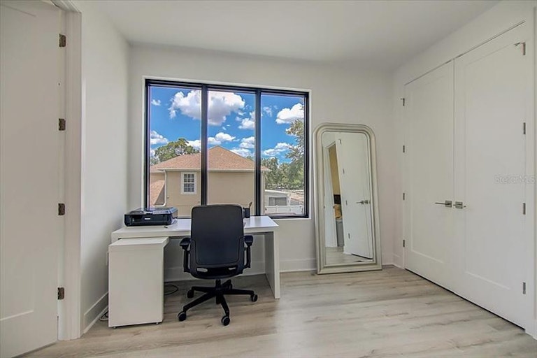 Photo 15 of 42 - 8723 Palm Ranches Pl, Tampa, FL 33614