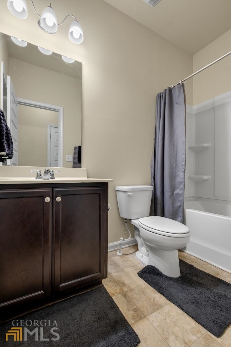 Photo 17 of 37 - 537 Harmony Way, Locust Grove, GA 30248