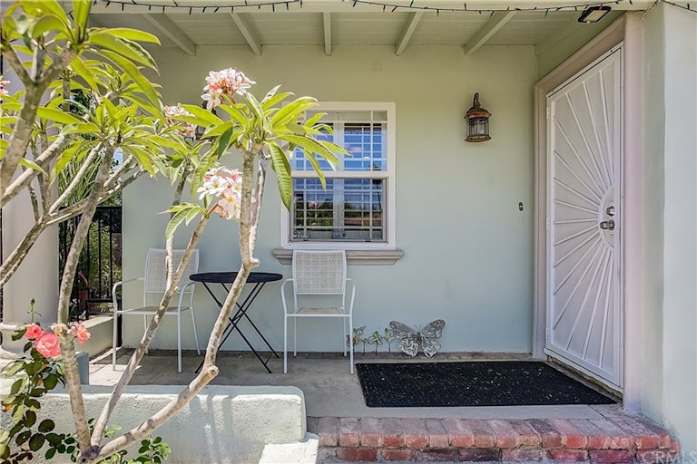 Photo 5 of 45 - 313 E 11th St, Azusa, CA 91702