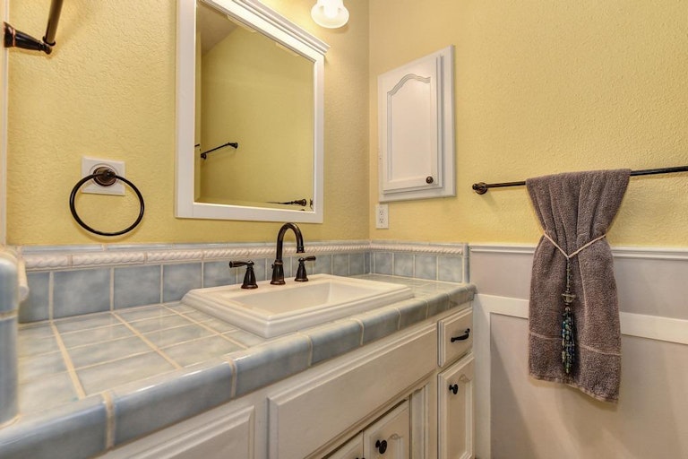 Photo 32 of 82 - 124 Woodsmoke Way, Folsom, CA 95630