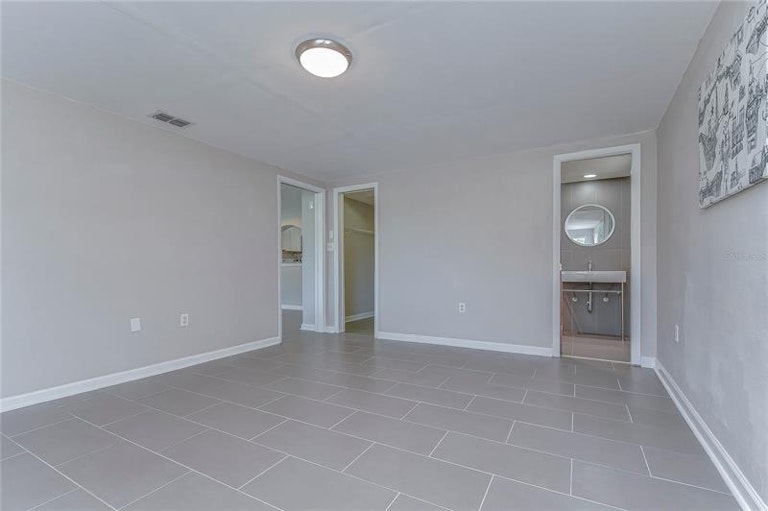 Photo 26 of 49 - 2105 Dartmouth Dr, Holiday, FL 34691