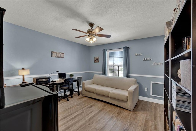 Photo 17 of 36 - 1033 Wood Cv, Kissimmee, FL 34743