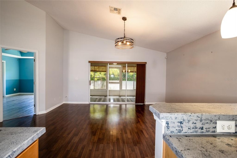 Photo 28 of 59 - 4035 Carteret Dr, Winter Haven, FL 33884