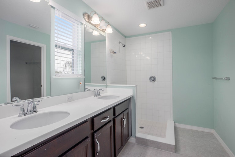 Photo 11 of 19 - 2493 Cornerstone St, Odessa, FL 33556