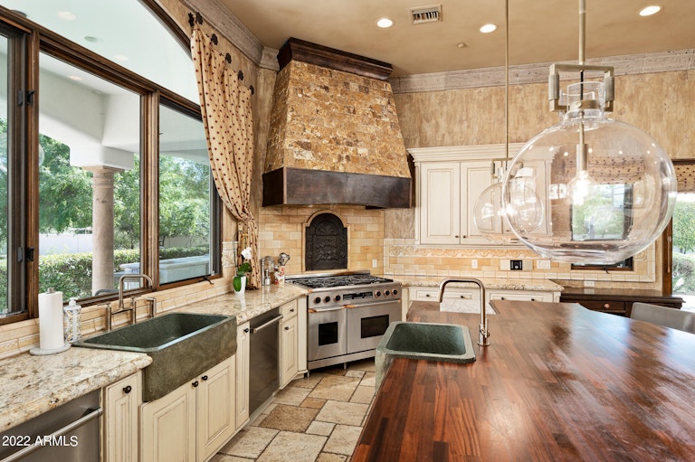 Photo 29 of 72 - 6809 E Doubletree Ranch Rd, Paradise Valley, AZ 85253