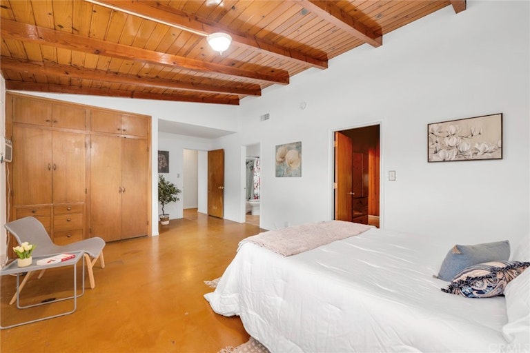 Photo 13 of 47 - 7814 McGroarty St, Sunland, CA 91040
