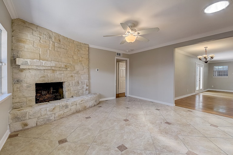 Photo 22 of 29 - 3470 Timberview Rd, Dallas, TX 75229