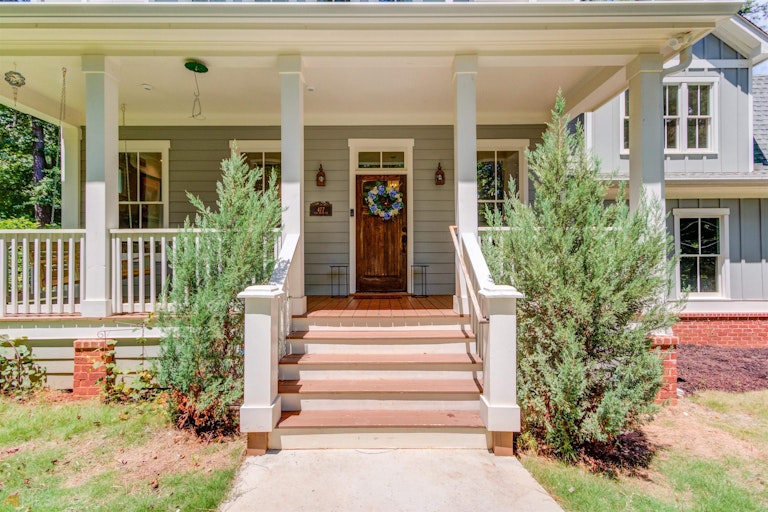 Photo 3 of 51 - 477 Tom Smith Rd SW, Lilburn, GA 30047