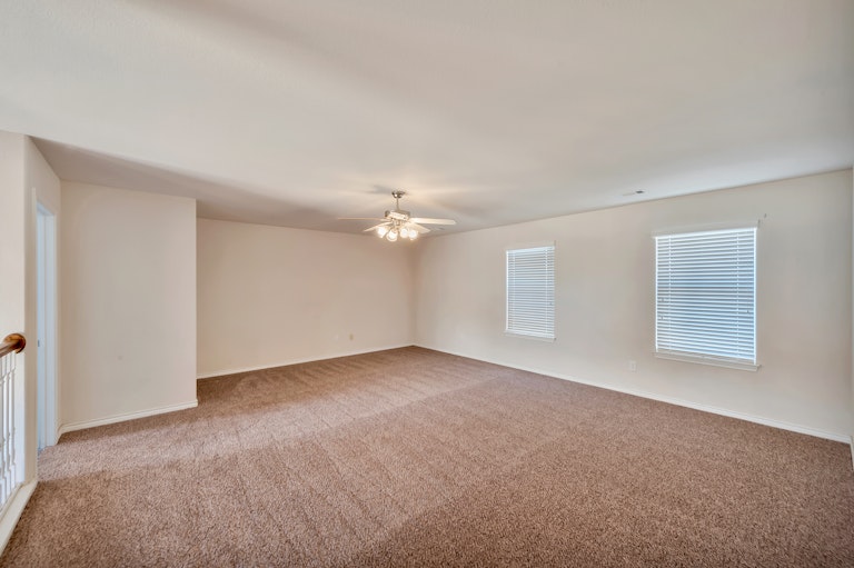 Photo 13 of 27 - 600 Lakewood Dr, Kennedale, TX 76060