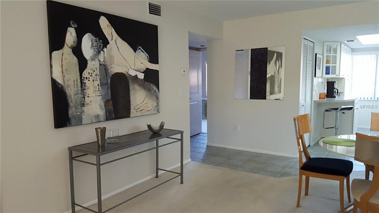 Photo 5 of 25 - 7896 Eagle Creek Dr, Sarasota, FL 34243