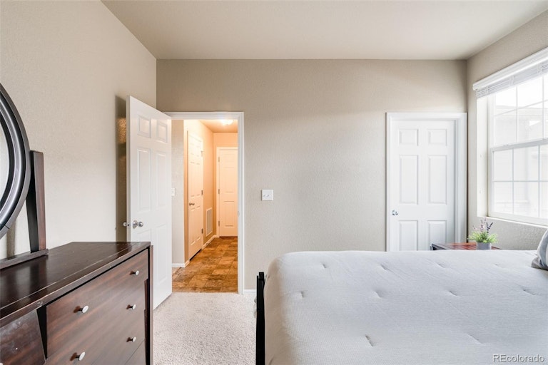 Photo 13 of 32 - 6436 N Espana Ct, Aurora, CO 80019