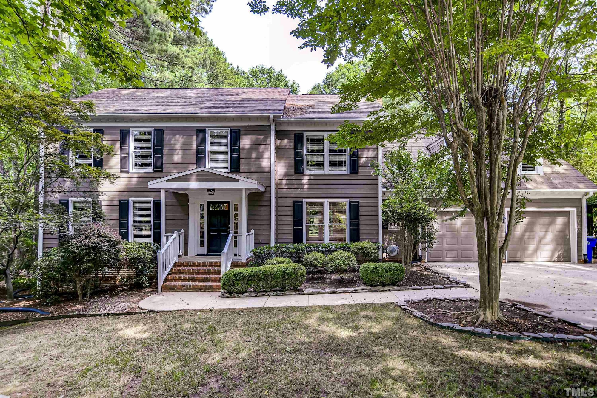 Photo 1 of 34 - 8608 Windjammer Dr, Raleigh, NC 27615