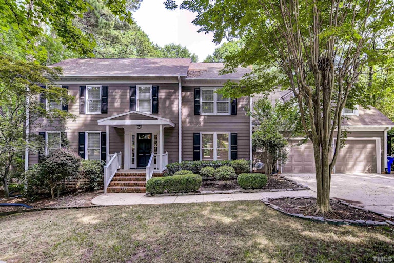 Photo 1 of 34 - 8608 Windjammer Dr, Raleigh, NC 27615