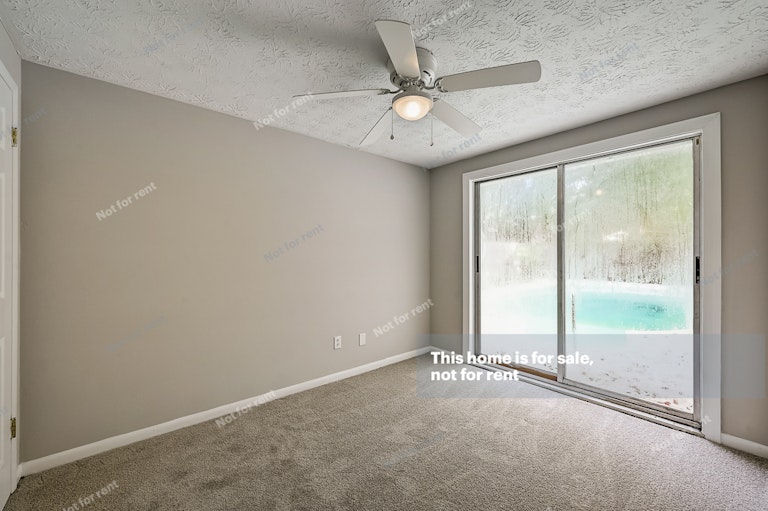 Photo 15 of 24 - 6937 Oriely Dr S, Jacksonville, FL 32210
