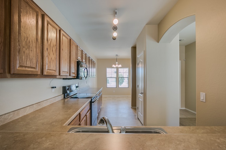 Photo 8 of 27 - 16916 W Cocopah St, Goodyear, AZ 85338