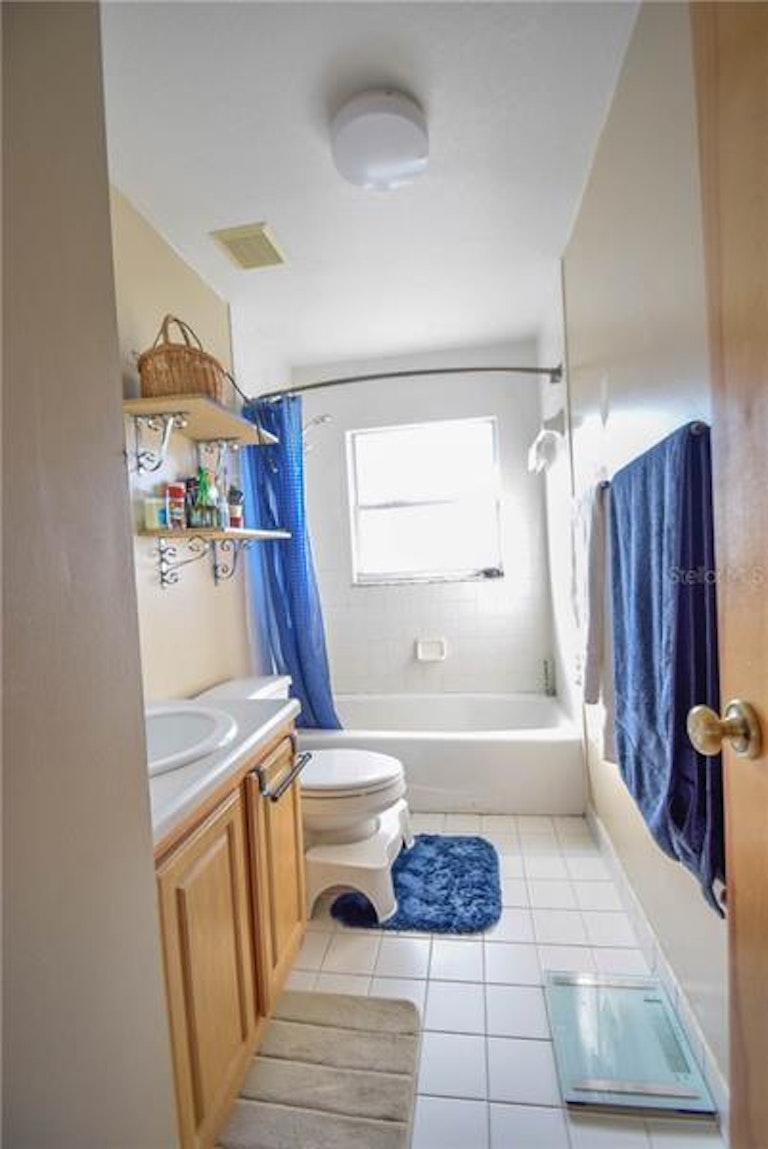 Photo 4 of 10 - 1209 Unitah Ave #6, Lakeland, FL 33803