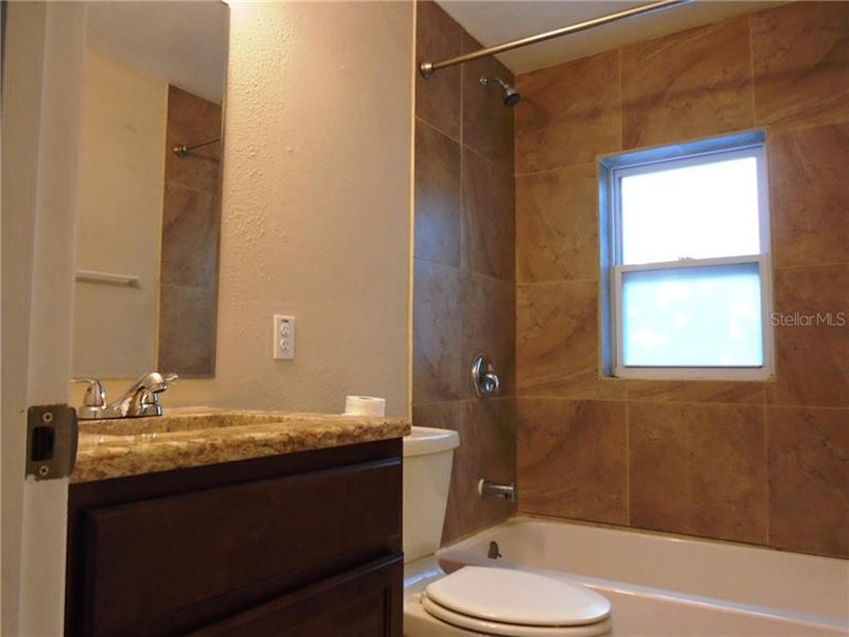 Photo 5 of 19 - 3956 15th Ave SE, Largo, FL 33771