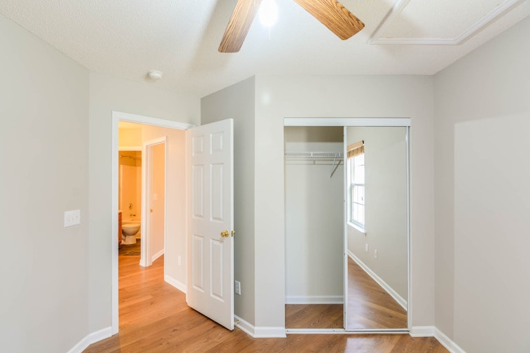 Photo 18 of 26 - 3228 Marcony Way, Raleigh, NC 27610