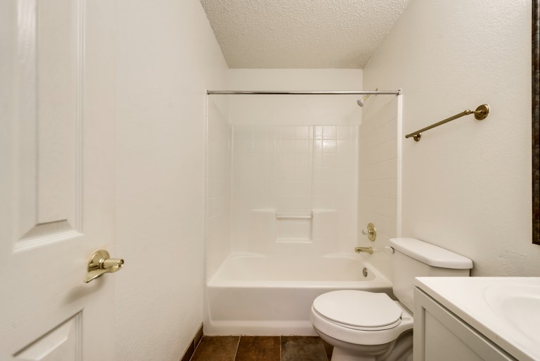 Photo 25 of 30 - 2516 Helen Ln, Mesquite, TX 75181