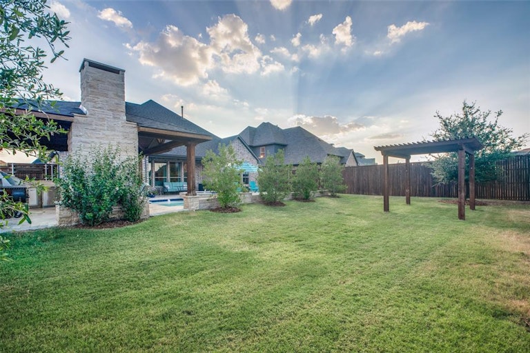 Photo 30 of 40 - 14996 Devonshire Ln, Frisco, TX 75035