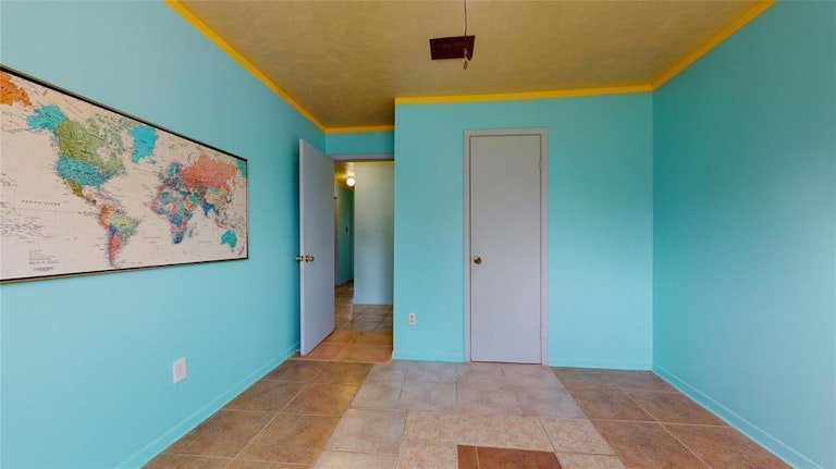 Photo 28 of 48 - 10811 Sagevale Ln, Houston, TX 77089