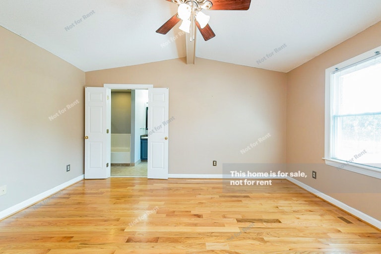 Photo 12 of 19 - 4113 Settlement Dr, Durham, NC 27713