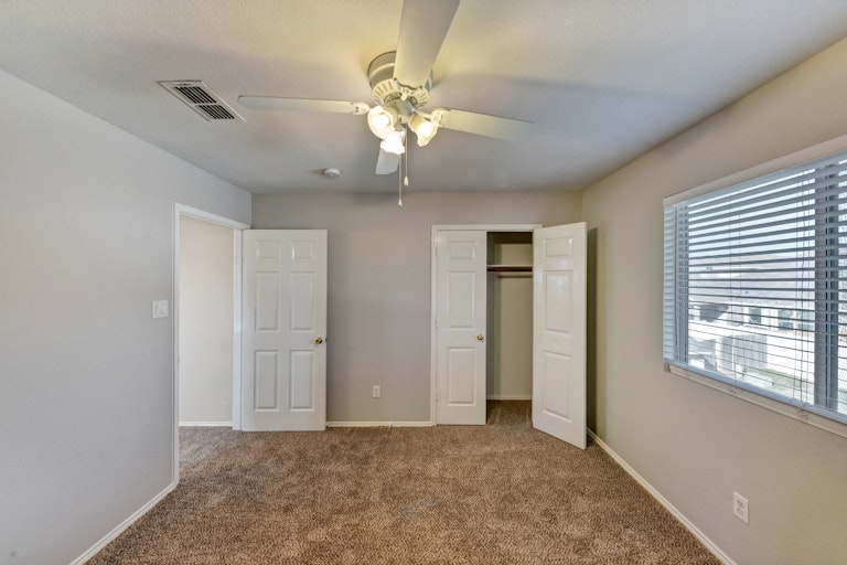 Photo 28 of 30 - 7232 Denver City Dr, Fort Worth, TX 76179