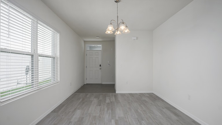 Photo 5 of 17 - 32641 Abby Lax Ln, Wesley Chapel, FL 33543