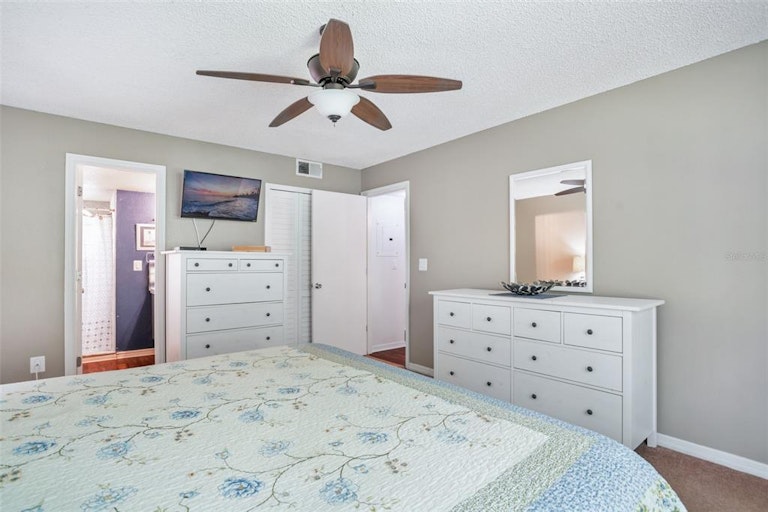 Photo 18 of 30 - 5003 Laguna Bay Cir #15, Kissimmee, FL 34746