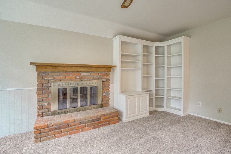 Photo 11 of 34 - 9491 W Hialeah Pl, Littleton, CO 80123
