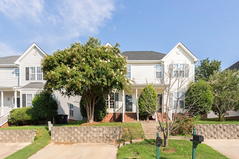 Photo 1 of 16 - 2025 Turtle Point Dr, Raleigh, NC 27604