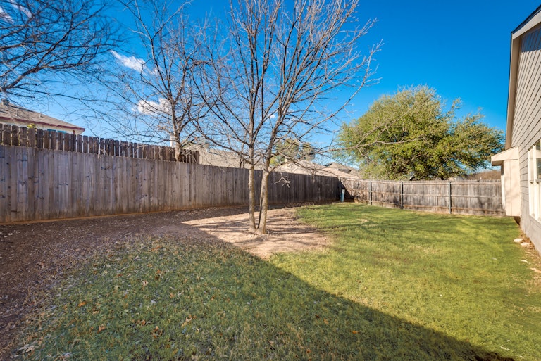 Photo 26 of 27 - 8332 Orleans Ln, Fort Worth, TX 76123