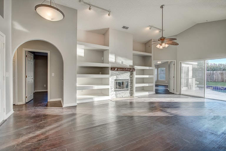 Photo 3 of 33 - 22 Moor Green Ct, Ocoee, FL 34761