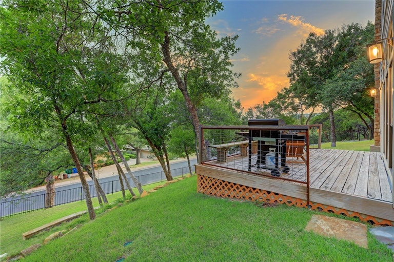 Photo 39 of 40 - 6301 Mountainclimb Dr, Austin, TX 78731