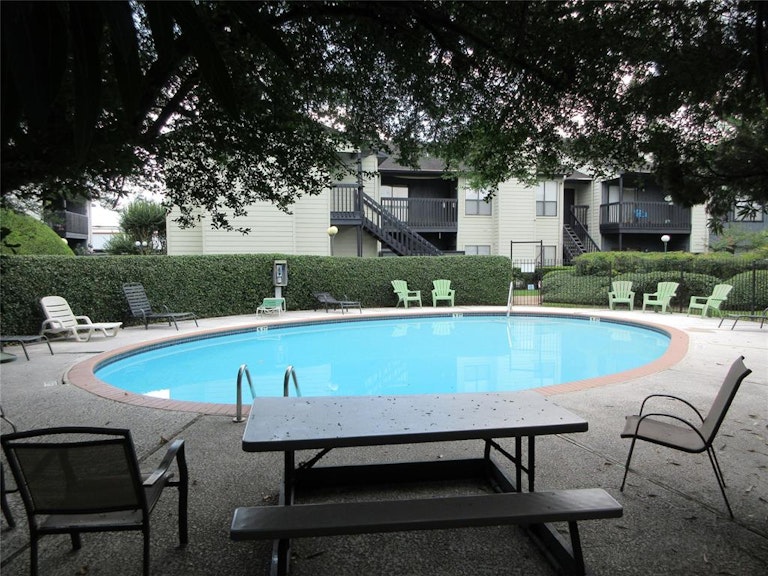 Photo 14 of 16 - 9009 Richmond Ave #400, Houston, TX 77063