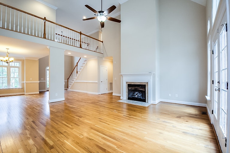 Photo 2 of 28 - 1804 Blackstone Dr, Durham, NC 27712