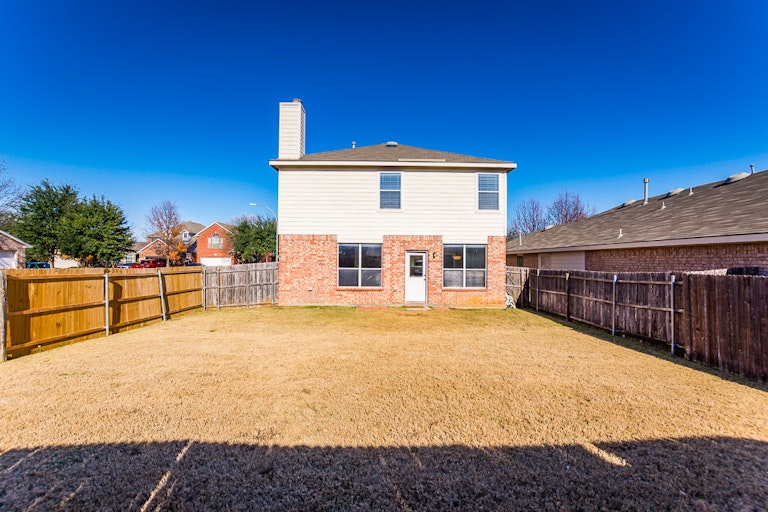 Photo 30 of 31 - 2700 Mountain Lion Dr, Fort Worth, TX 76244