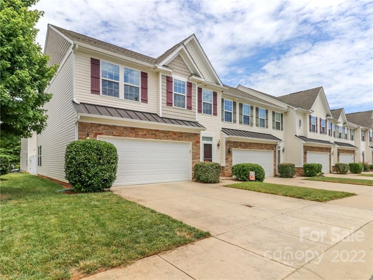Photo 2 of 39 - 7620 Red Mulberry Way, Charlotte, NC 28273