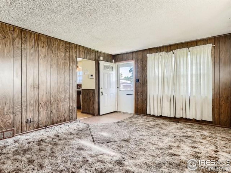 Photo 5 of 22 - 12314 Olmsted Dr, Denver, CO 80239